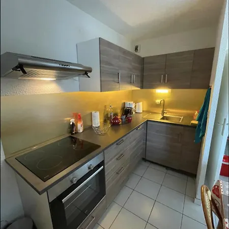 Charming With Balcony In Montalbert Apartment *